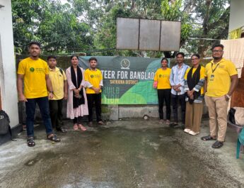 ‘হাসিমুখে ফল উৎসব’—প্রবীণদের সঙ্গে আনন্দ ভাগাভাগি করল ভিবিডি সাতক্ষীরা